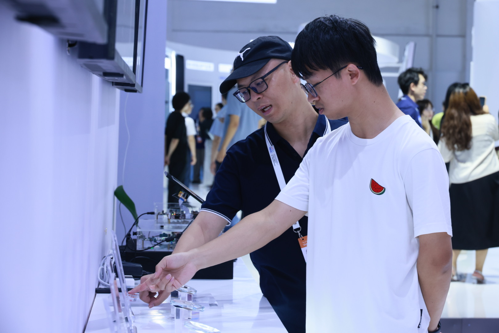 �Ʋʹ��ʡ�(�й���)���޹�˾����